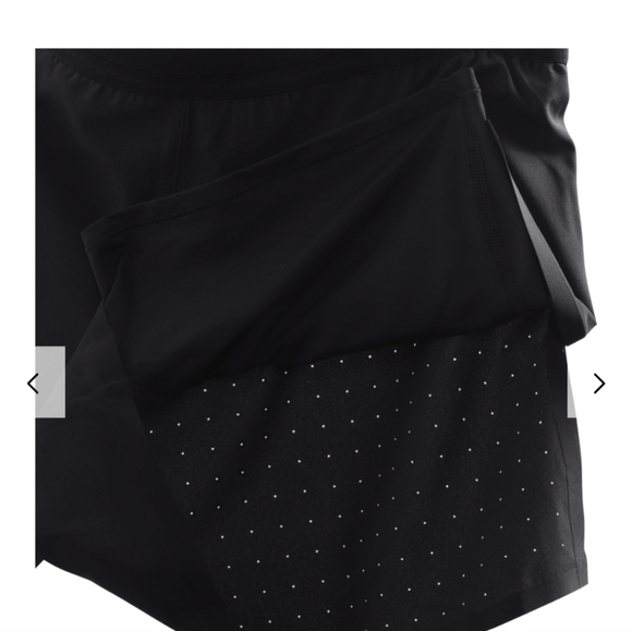 The North Face Flight Stridelight 2 in 1 shorts - Picture 3 of 8